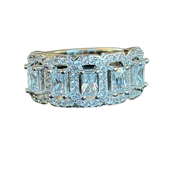 Zircon 925 Silver 5 Stone Band Ring - Picture 12 of 12